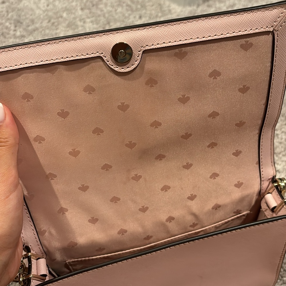 KATE SPADE PINK CROSSBODY BAG WITH CHAIN - Picture 2 of 4